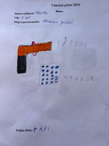 Dětská pistol na pěnové náboje